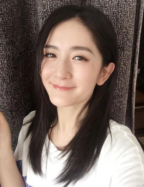 娛樂(lè)吃瓜謝娜是誰(shuí),娛樂(lè)界的“吃瓜女王”