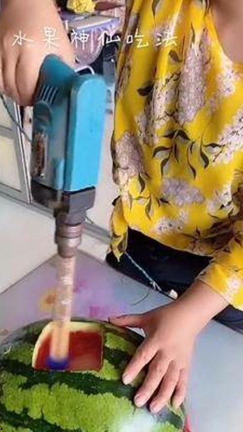 娛樂(lè)吃瓜醬外國(guó)小哥,揭秘娛樂(lè)圈背后的故事