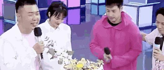 娛樂(lè)吃瓜天王結(jié)婚,揭秘明星夫妻甜蜜婚禮現(xiàn)場(chǎng)