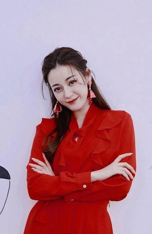 娛樂吃瓜君迪麗熱巴,娛樂圈的瓜王，揭秘明星背后的故事