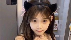 娛樂吃瓜醬沙發(fā)視頻,揭秘幕后花絮，帶你走進(jìn)明星私生活