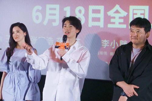 小魚吃瓜娛樂圈微博,小魚吃瓜，揭秘明星幕后故事