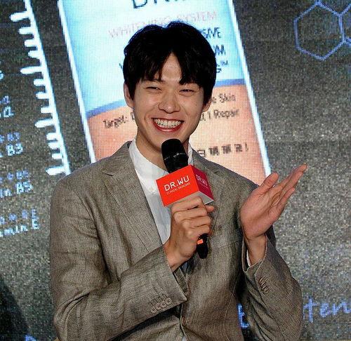 娛樂圈吃瓜小組名單公布,揭秘明星幕后故事，揭秘娛樂圈真相