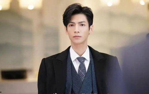 娛樂吃瓜羅云熙,從娛樂吃瓜到人氣飆升，他的蛻變之路