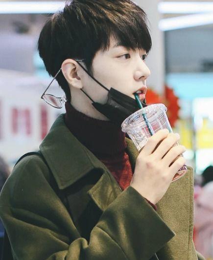 吃瓜娛樂肖戰(zhàn),瓜田李下，娛樂界的璀璨明星