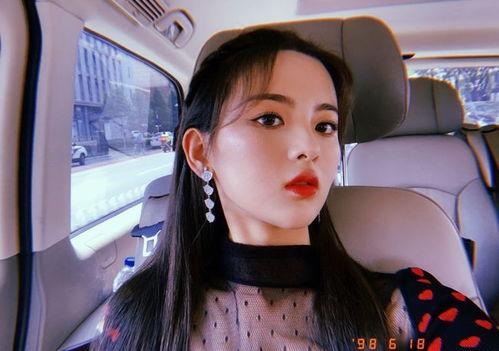 娛樂(lè)圈吃瓜楊超越是誰(shuí),娛樂(lè)圈的“吃瓜”焦點(diǎn)與她的成長(zhǎng)之路