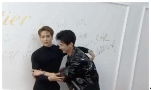 綜藝娛樂(lè)圈吃瓜爆料小說(shuō),揭秘幕后真相，吃瓜群眾狂歡盛宴