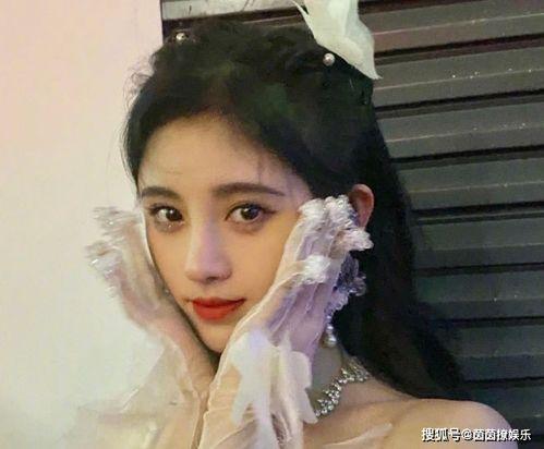 娛樂(lè)吃瓜女星發(fā)飆,吃瓜女星發(fā)飆瞬間，揭秘幕后真相